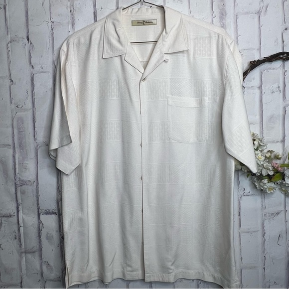 Tommy Bahama Other - Tommy Bahama Hawaiian Shirt Yellow raised fabric Short Sleeve Silk Camp Med